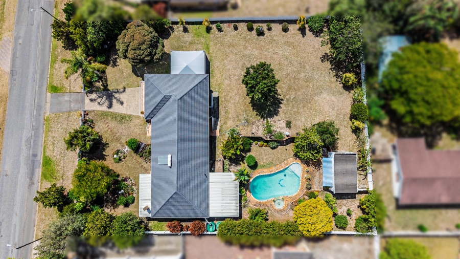 4 Bedroom Property for Sale in Beacon Bay Eastern Cape